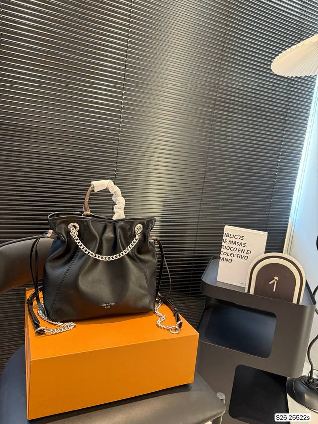 with folding box Lv Black Warrior backpack Lv Off Duty Vibe back to get off wor