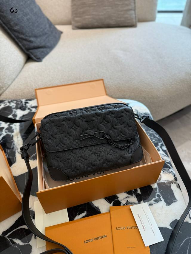 Lv men's bag recommendations. Those who know know this: this year's trendy men's