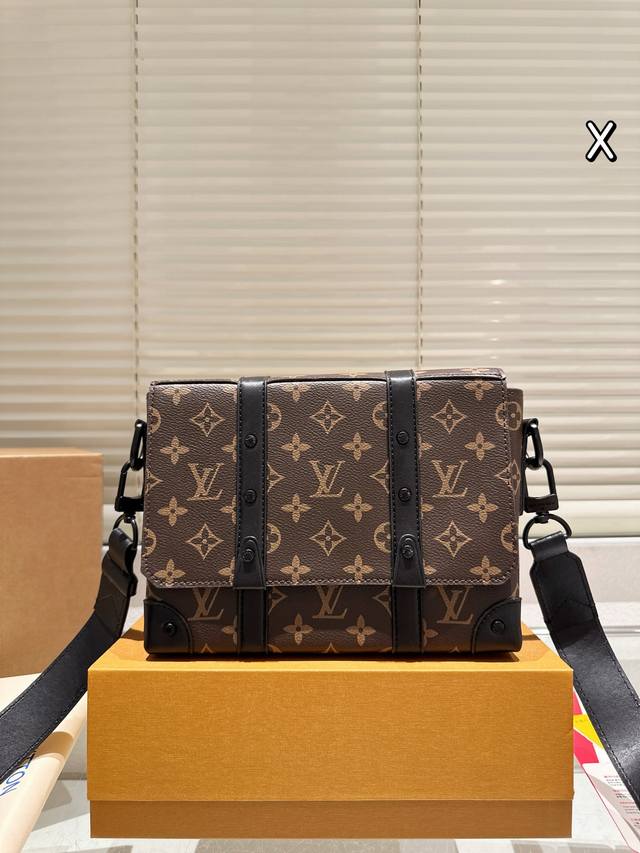 Gift Box Men's Bag Sharing Lv Shoulder Bag Louis Vuitton is very popular now. T