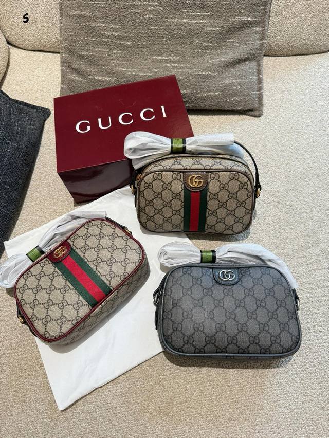 Gucci new camera bag 18cm with box DDD