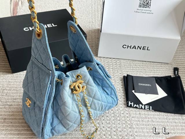 With boxChanel 25S Hobo small size is absolutely stunningThis year's Xiangxiang