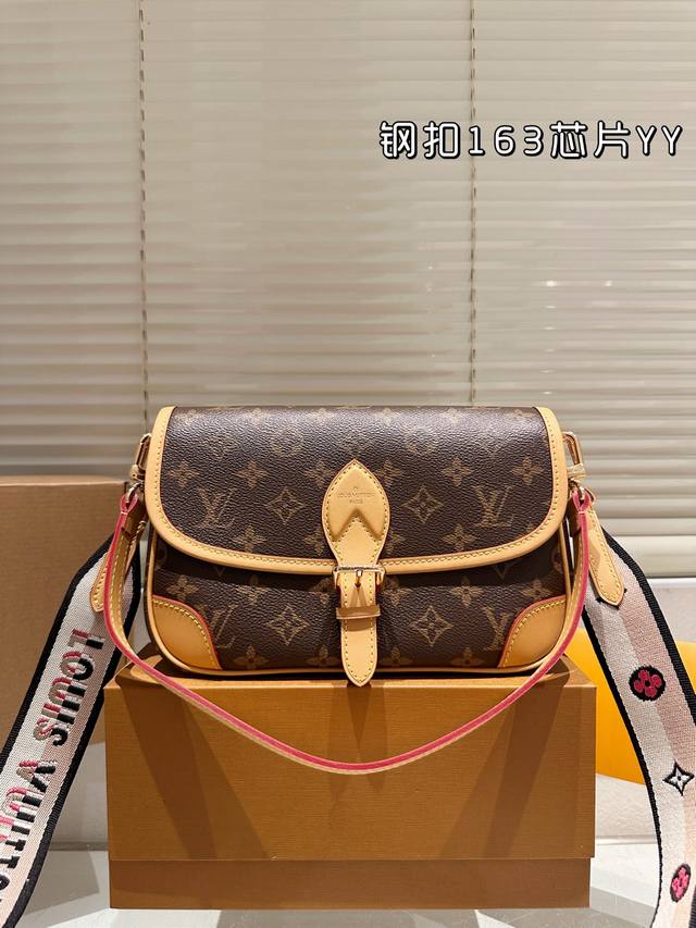 Steel buckle 163 chip Lv Louis Vuitton | Diane baguette bag Lv baguette Diane is