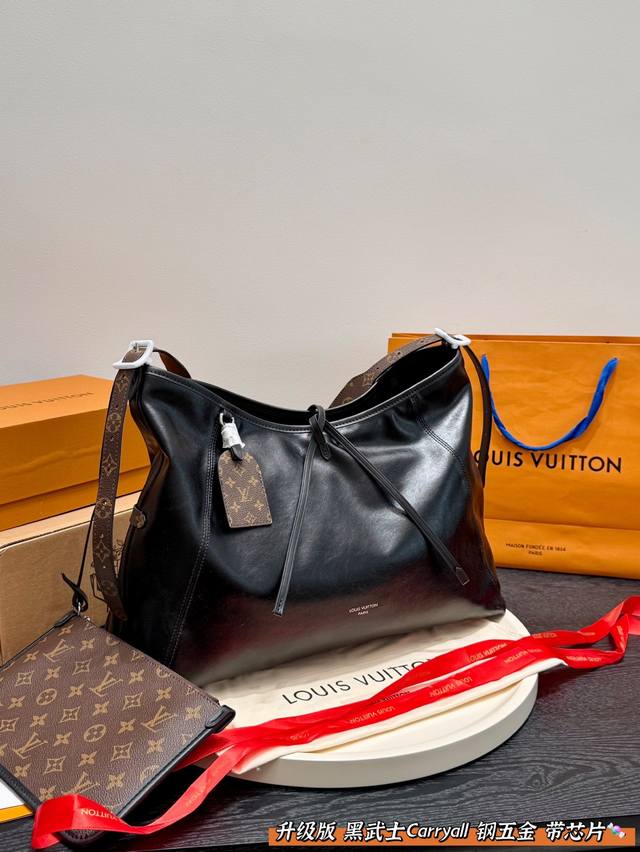 Full set packaging Upgraded version! Soft leather! Steel hardware Size 39*30cm L