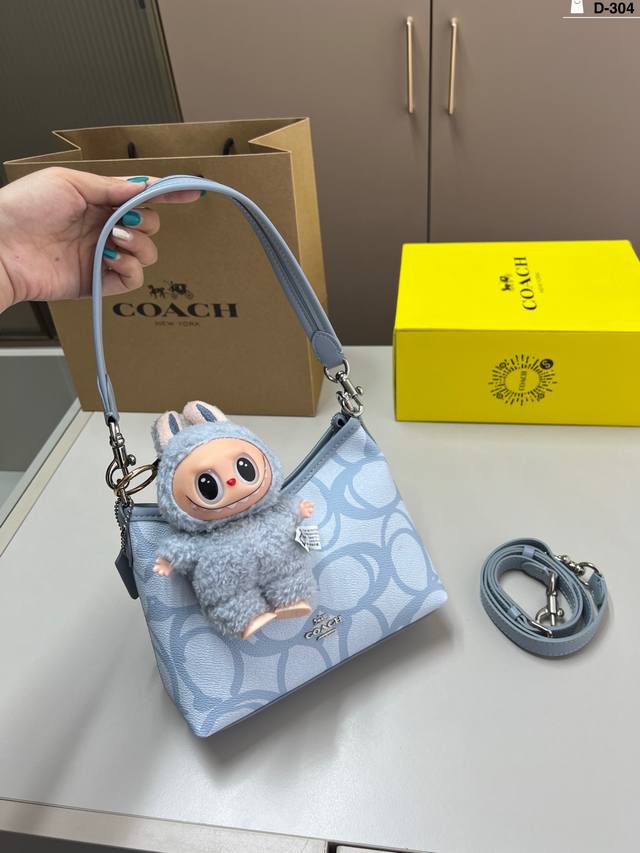 Pendant color randomCoach Hobo bagFull of design senseSuper high-end fashion ite