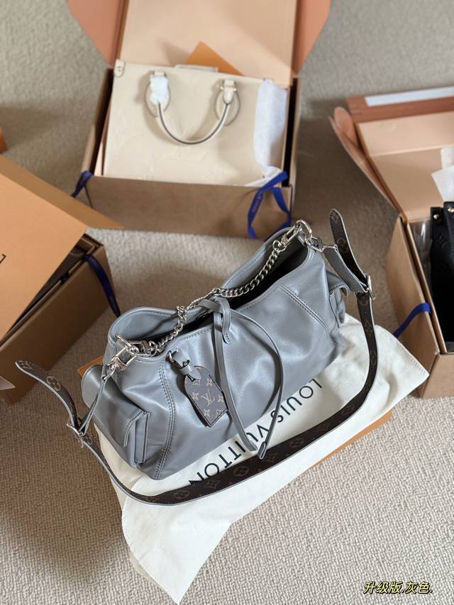 Upgraded version with box Size: 33*23*15Cm Carryall Gray Warrior How can autumn