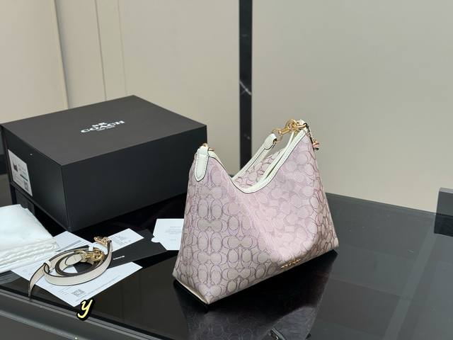 With boxSize: 31*23Cm Coach's new Laurel hobo bag is really beautiful underarm b