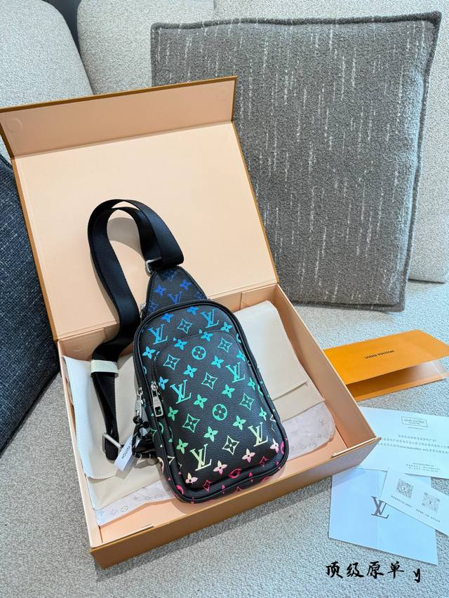 Lv Ss25 New Men's Bag Series Lv Ss25 New Men's Bag Series Lv Popular crossbody b