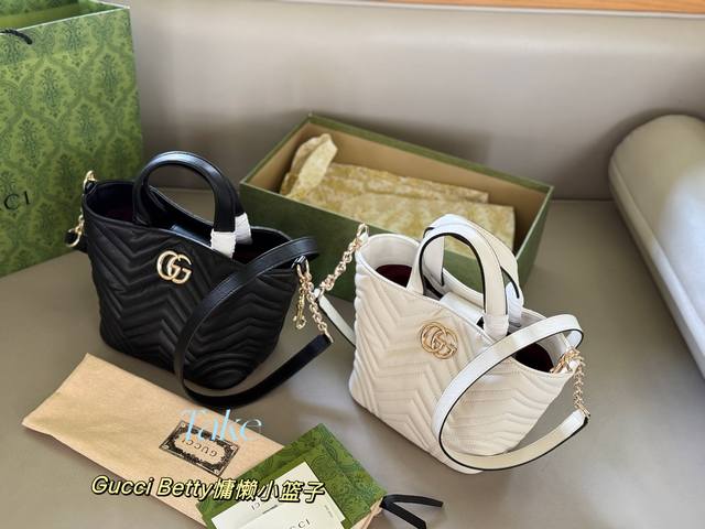 With boxSize: 20 bottom width*18Cm Gg New Betty Fortune BucketAs soft as cotton!