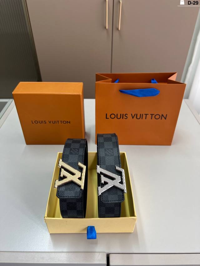 Lv Louis Vuitton Men's leather belt D-29 full package + handbag DDD