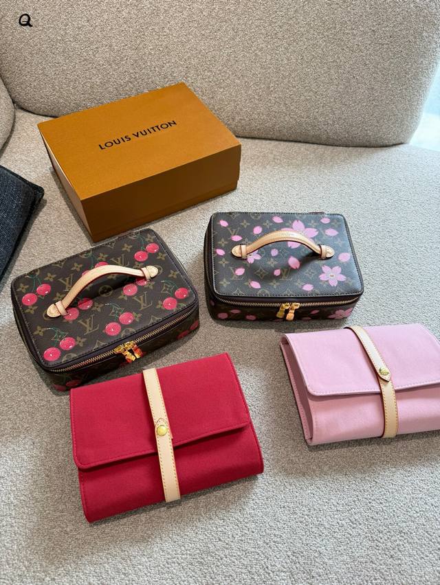 Lv Murakami Takashi Sakura Cherry Series Cosmetic Bag 25Cm DDD