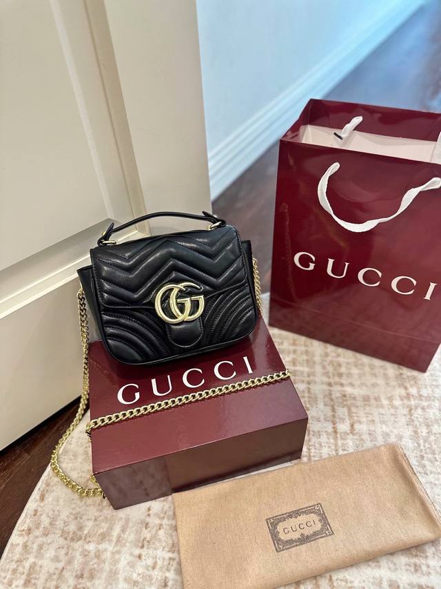 Folding gift box packagingSize: 20*15Cm Gucci Marmont handheld messenger bag One