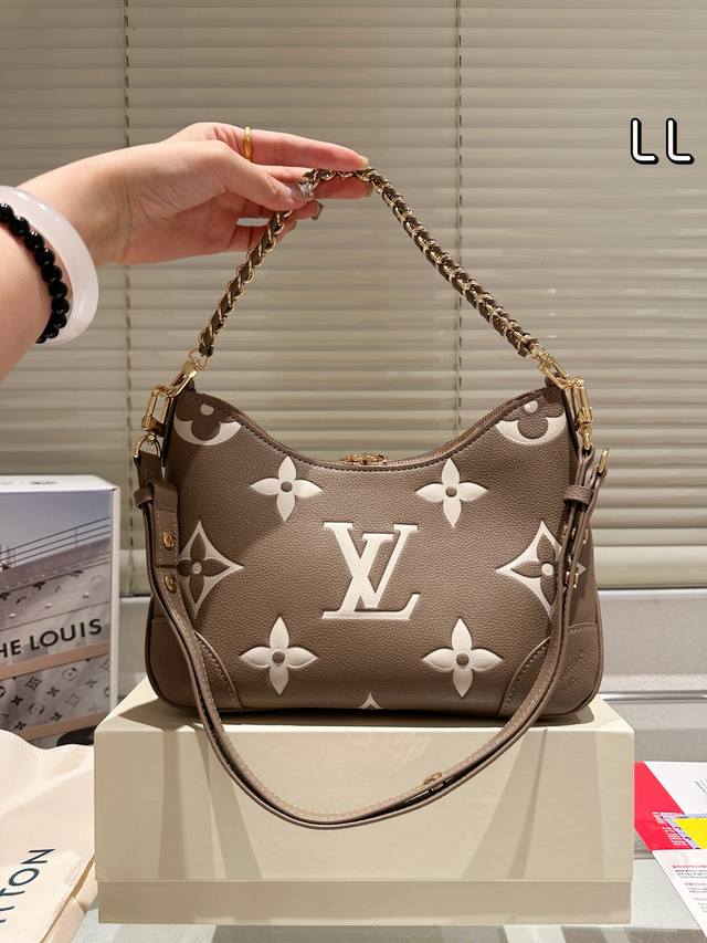 Upgraded chip version airplane box folding box Lv old flower horn bag shoulder