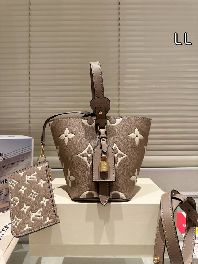 Upgraded chip version with gift box new product LV counter's latest All In Bb h