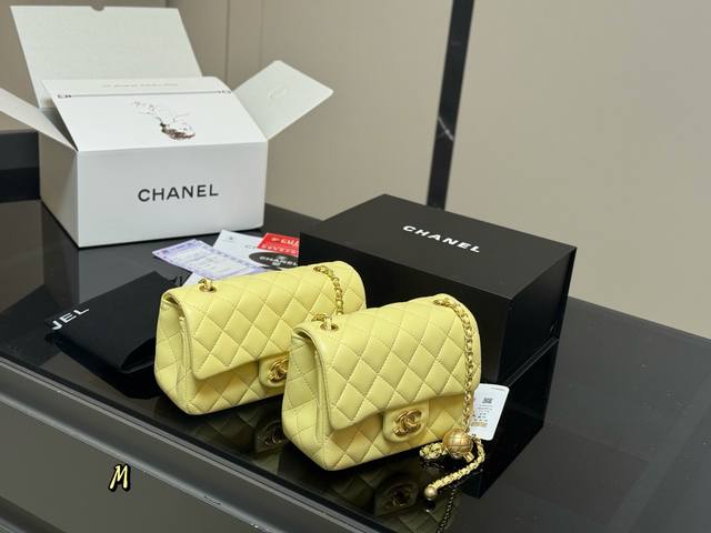 Folding box airplane box Size: 17*13Cm 20*12Cm Chanel Golden Ball Square Fat Man