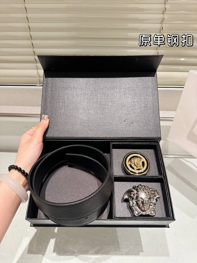 Double-headed steel buckle High-end version! Versace leather belt ~ The most pop