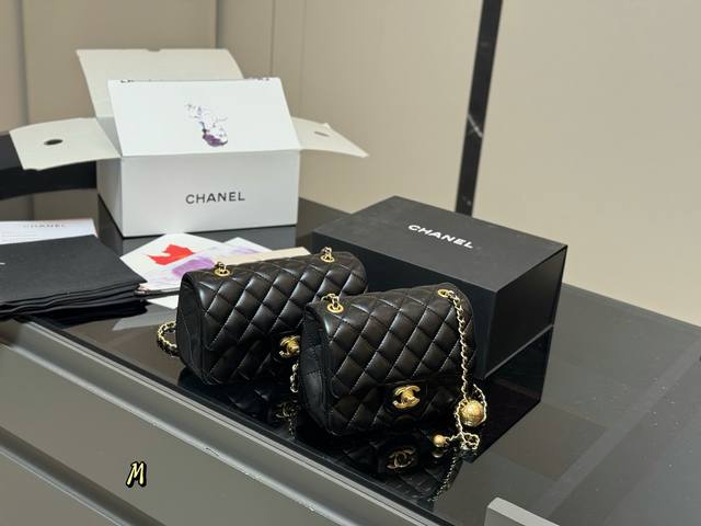 Folding box airplane box Size: 17*13Cm 20*12Cm Chanel Golden Ball Square Fat Man