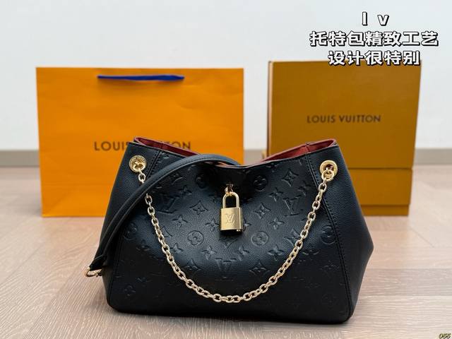 Lv Louis Vuitton new chain bag Exquisite craftsmanship, very unique design Casua