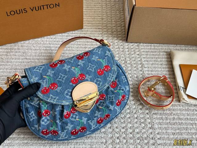 Original version with box Size: 26*18Cm L denim Sunset is very suitable for spr