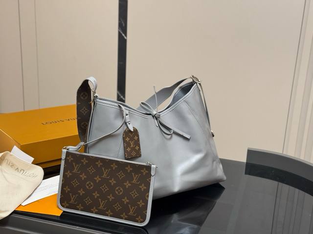 Folding box airplane box Size: 42.30cm Lv Carryall annual king bag Do you like t