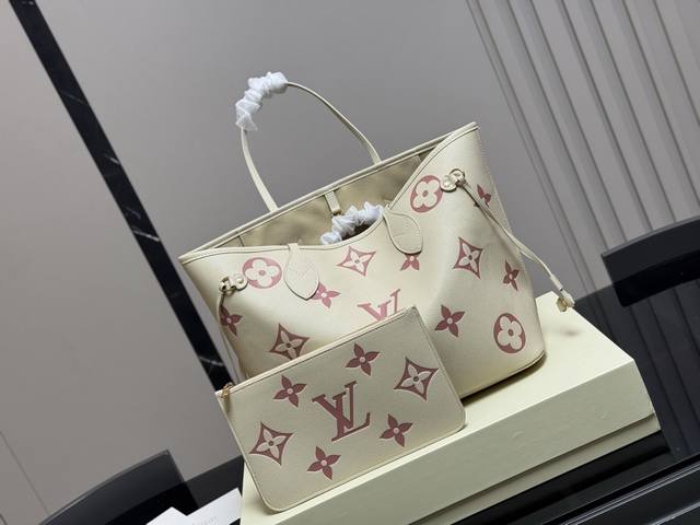 Comes with box Size: 32cm bottom * 28cm high Lv Neverfull medium shopping bag!