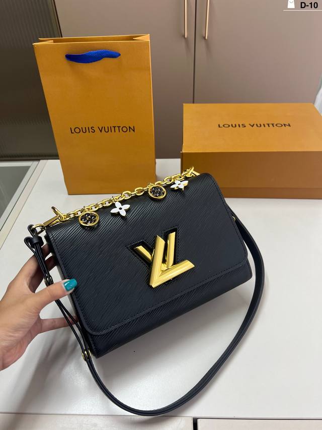 Lv Twist Water Ripple Twist Lock Bag Retro Elegance Timeless Classic Formal and