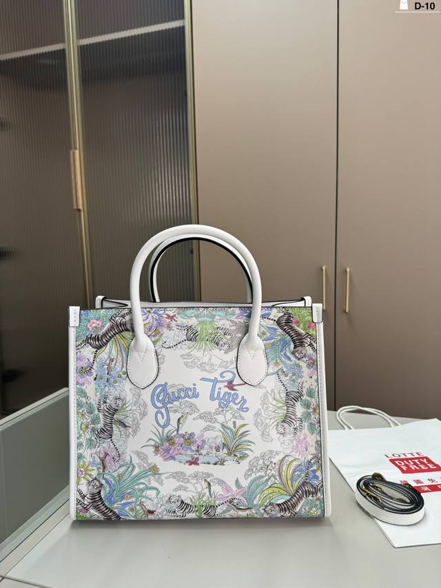Cool Gucci tote bag Exquisite, beautiful, advanced and elegant Very easy to cont