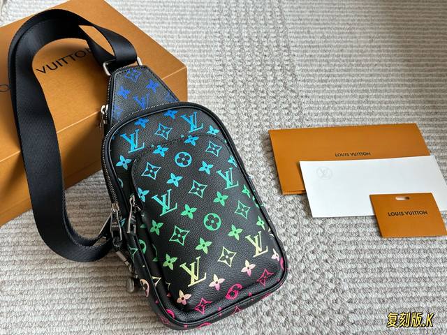 Replica edition with box Size: 31 20cm L men's chest bag A super comfortable to