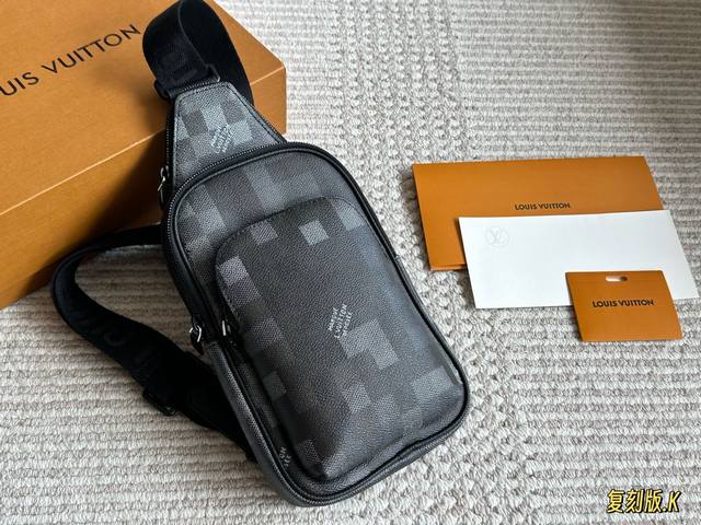 Replica edition with box Size: 31 20cm L men's chest bag A super comfortable to