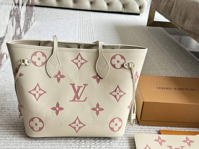 Lv Neverfull Shopping Bag N41605Lv's classic flagship, this oversized design is