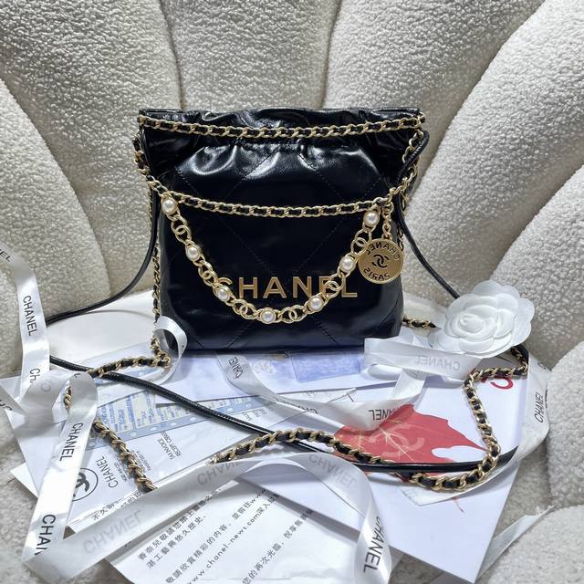 New arrival!! New black pearl! Chanel123S3980's Mini 22 is a hit! Chanel bags a