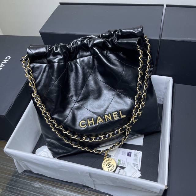 Small and medium black in stock DDD. Actual photos of the authentic small size D