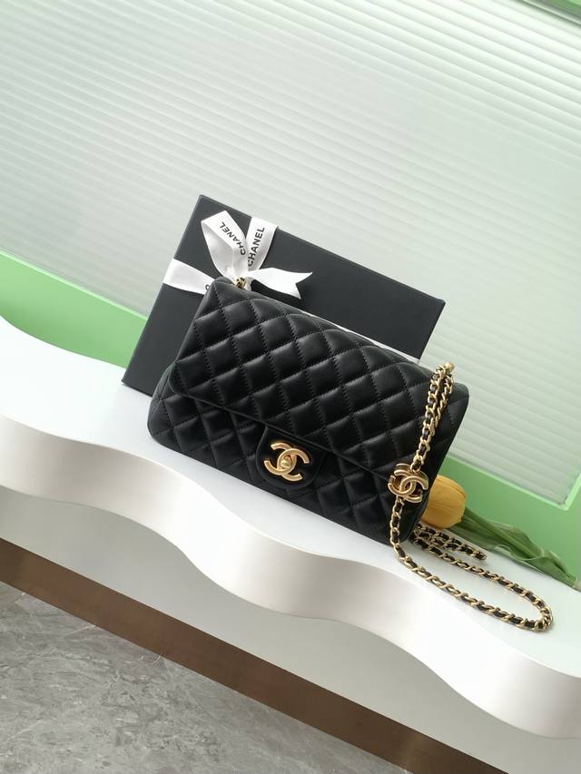 25B Double C Adjustable Buckle Square Fat Bag, Returning Double Logo Chain Bag.
