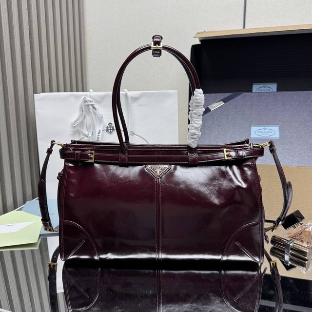 Authentic DDD, top-grade original Lussolf waxed leather 1Ba433, large size. This