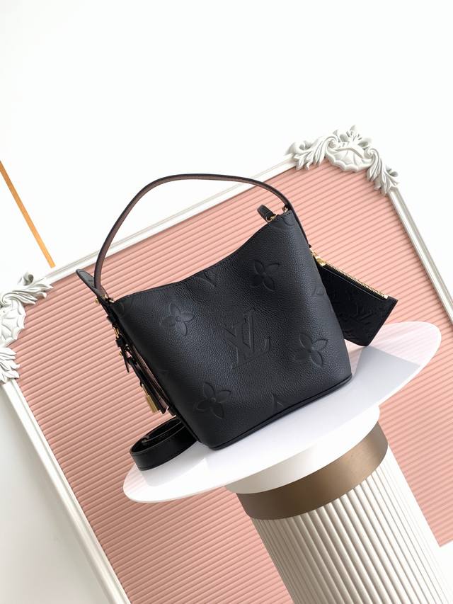 Top-grain cowhide leather, 163C01 variable-coding chip, and premium original ma