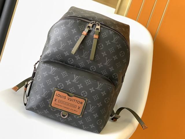 Top Original M45218 This Apollo backpack is crafted from soft Monogram Eclipse c