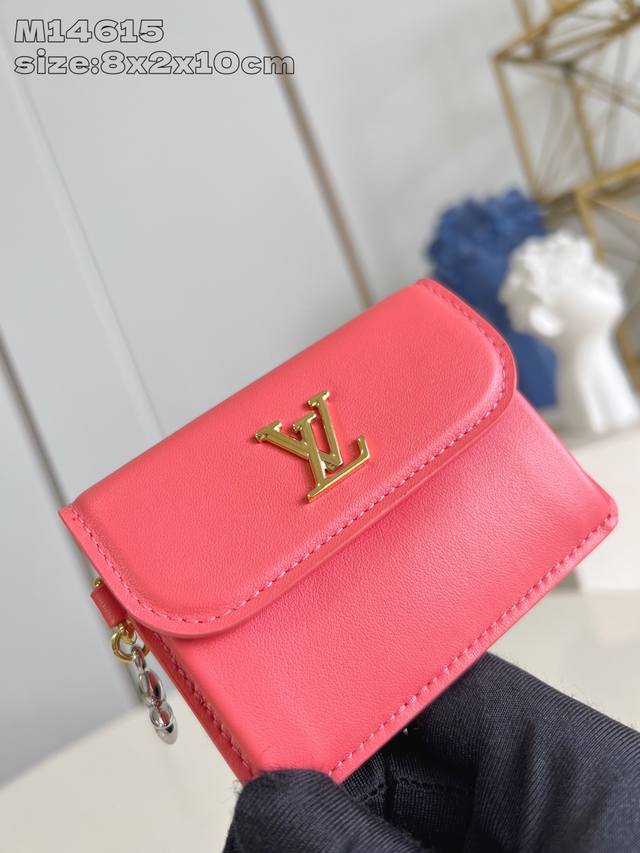 Factory Price: Premium Original M14615 Pink. This Tiny Recto Verso cardholder f