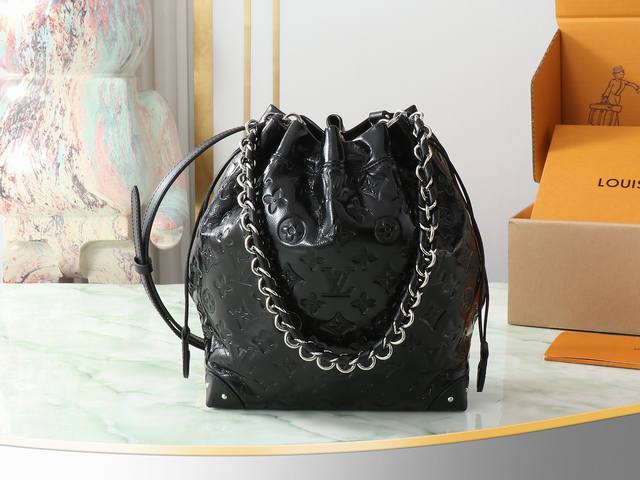 Factory Price (p) Top-Quality Original Home Photo M13484 Black Lambskin Bucket