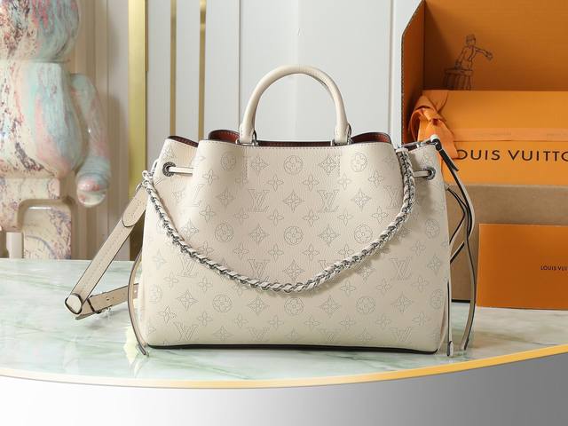 Factory Price: Premium Original, Exclusive Photos. M59203 Beige Leather Shoppin
