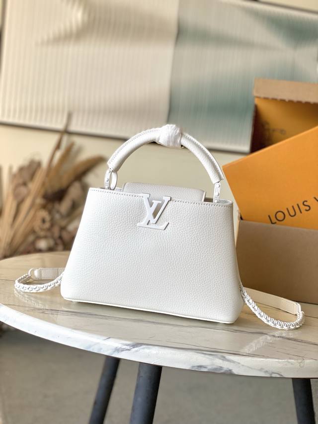 Factory Price p Premium Genuine Leather M25256 Small White. This Capucines Bb h