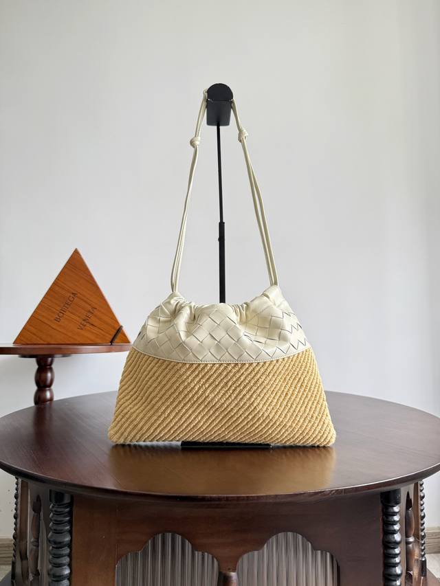 Style number: 839102 796728 Bottega Veneta 2025 Summer new straw woven Dustbag