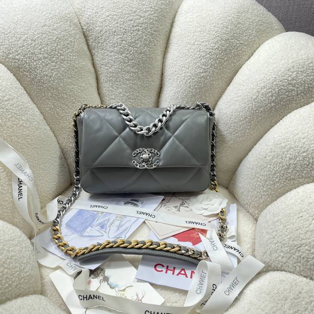 Color: Dark Gray Silver Buckle Chanel New Model: As1160 Autumn/Winter Large Dia