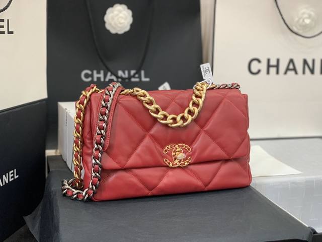 Small Medium Chanel: Model: As1162-36cm. 1161-30cm. 1160-26cm. - The most popul