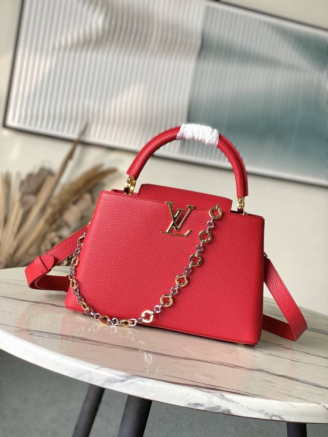 Premium Genuine Leather M12935 Red Medium This Capucines medium handbag is from