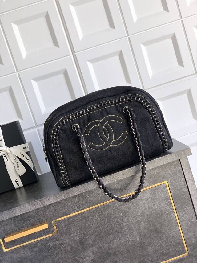 Premium original silver-buckled black Ohanel denim bag! Encounter a classic, wi