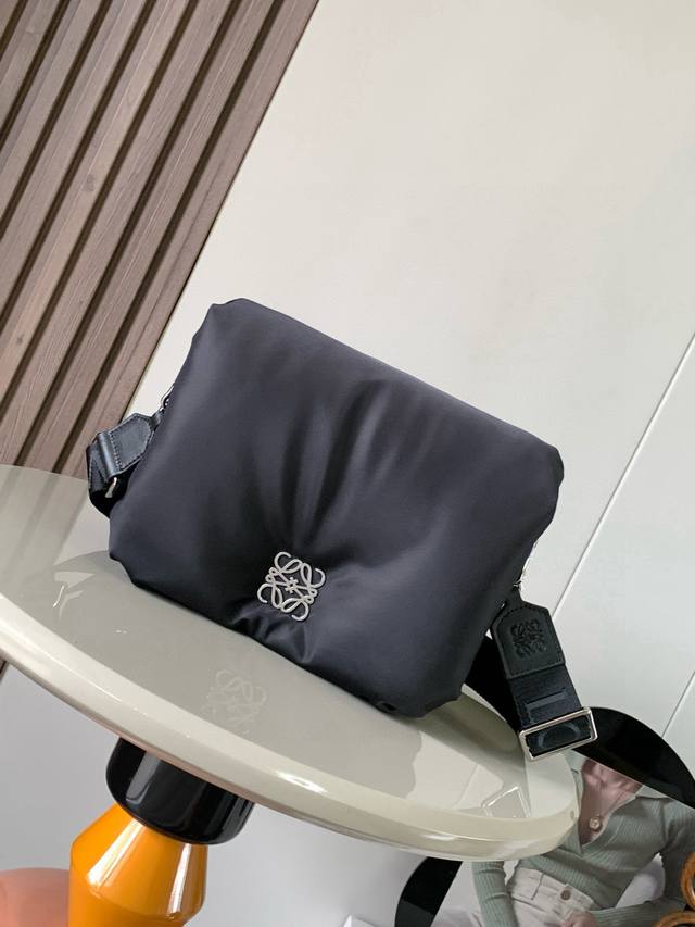 Medium Nylon Puffer Goya Messenger Bag. Inspired by Goya's aesthetic and key det