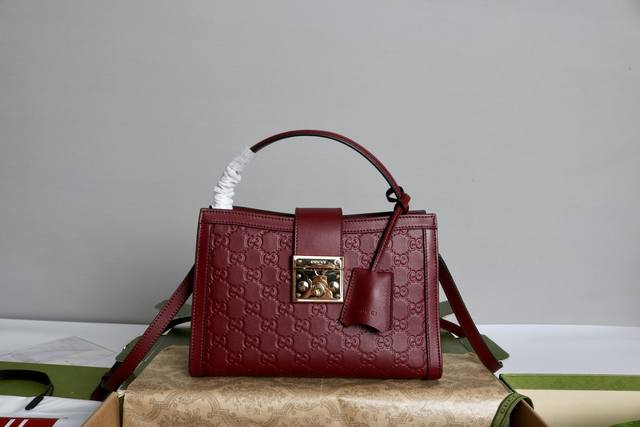 Price in quantity Introduction: The Padlock collection makes a stunning debut i