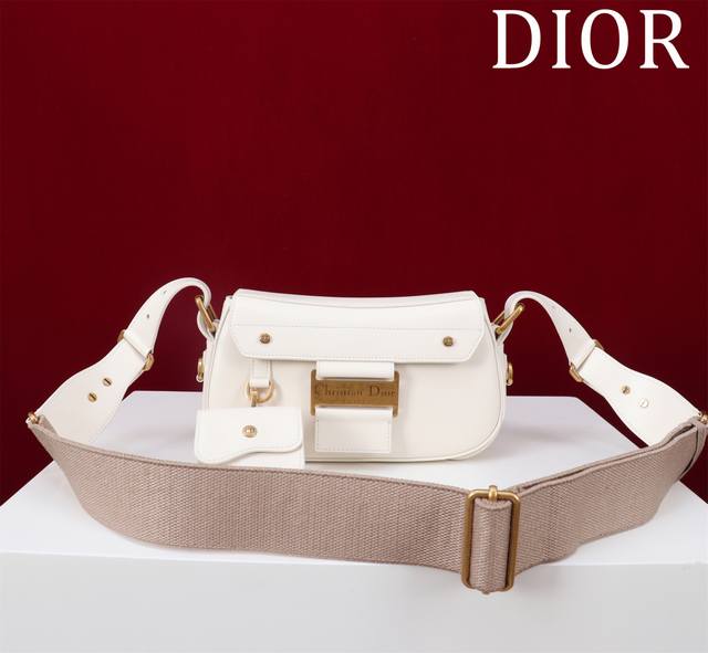 Top-quality original single This Streetchic handbag is a new product in the 2025
