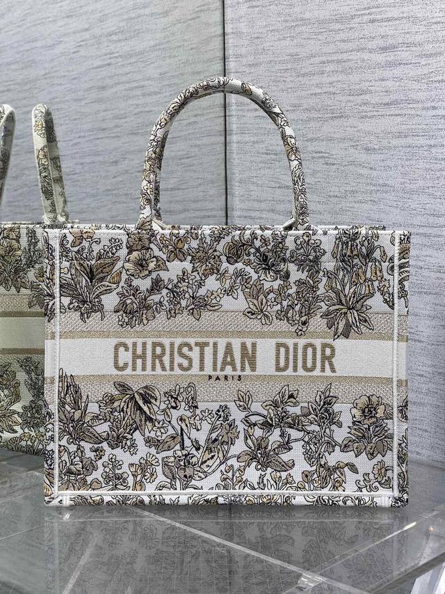 Top-grade original medium size in stock Tote's latest autumn and winter series,