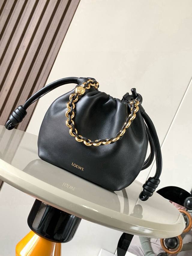 Original leather The new Flamenco Purse clutch in the same mini nappa leather as
