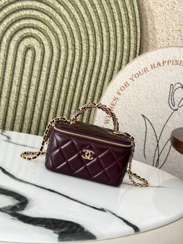 Original leather New style in stock! Chane124B cosmetic bag woven handle With me